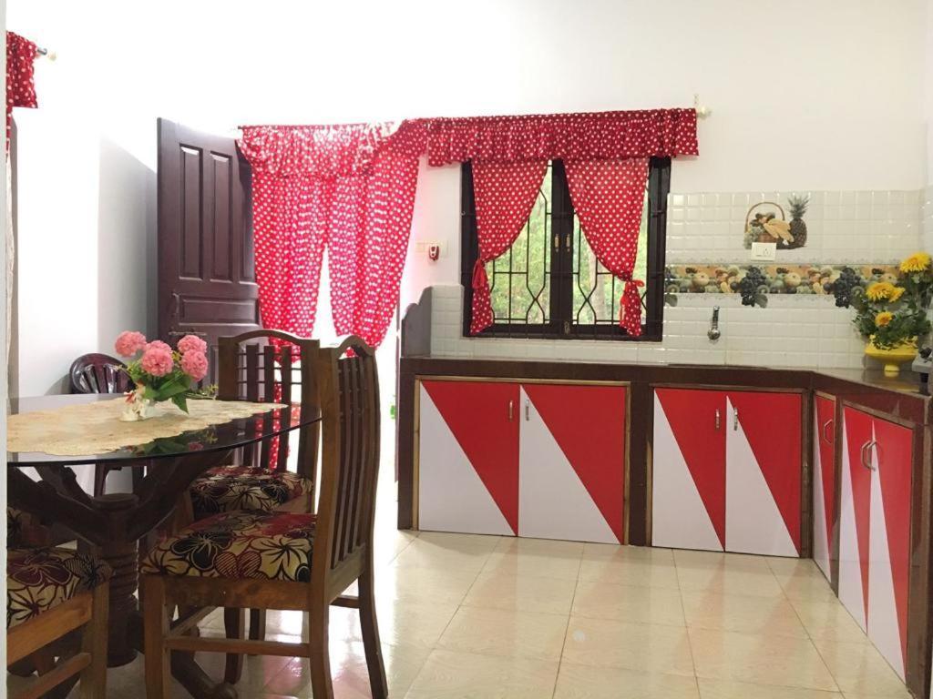 Maria Guest House Bardez Bagian luar foto